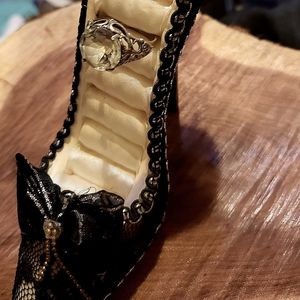 Size 7 Tanzanite and sterling silver ring